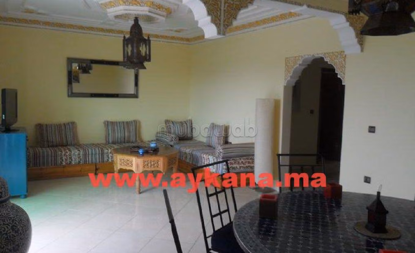 Alquiler de casa. 6 hermosas habitaciones. Jardín privado, trastero. 