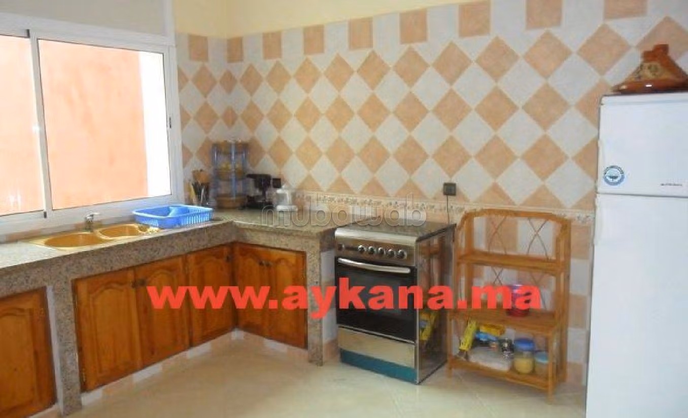 Alquiler de casa. 6 hermosas habitaciones. Jardín privado, trastero. 