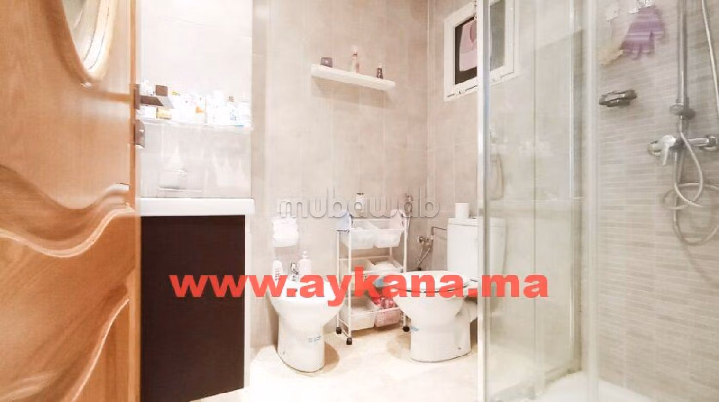 شقة رائعة للبيع بحسّان - وسط المدينة. المساحة الكلية 112 م². مع المرآب والمصعد. 