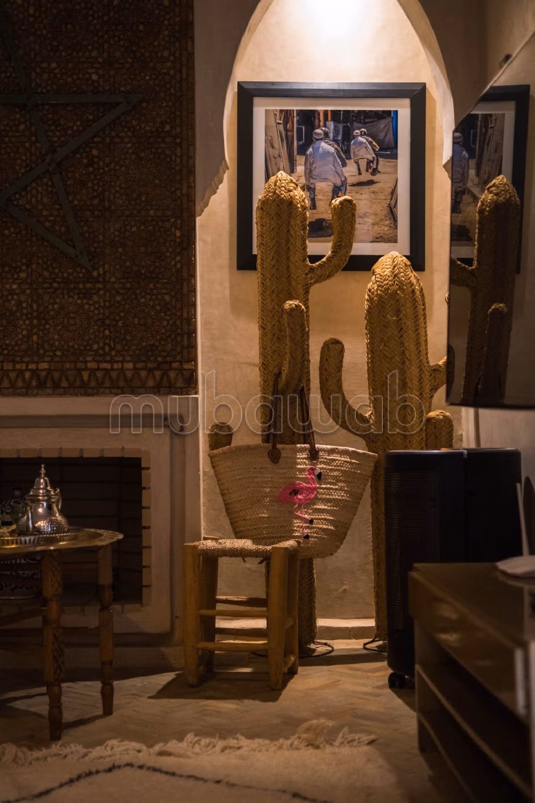 Sontuoso riad in affitto a Kbour Chou. Superficie di 220 m². Salotto marocchino, sistema di sicurezza.