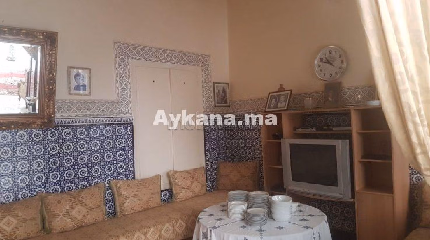 اشتري رياض رائع ب المدينة. 10 غرف ممتازة. المرآب والشرفة. 