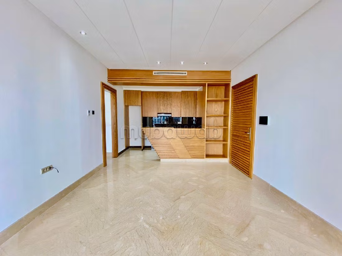 Studio neuf vide à cfc