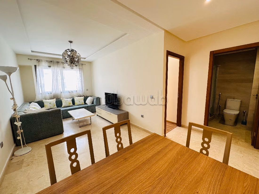 Apartment for rent in Bourgogne Ouest. 2 comfortable rooms. New furniture.