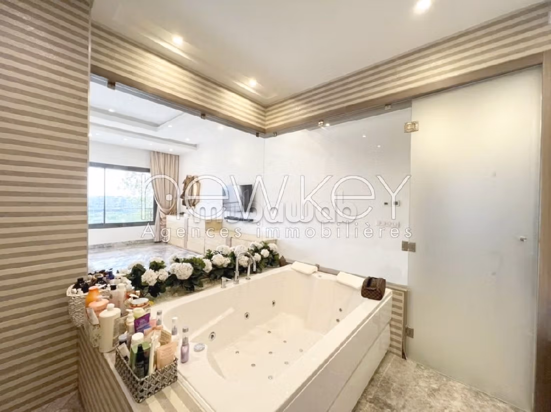 Appartement S3 avec piscine à vendre au Lac 2