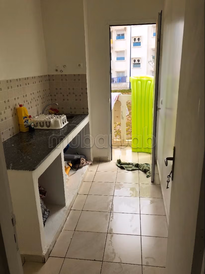 Appartement à l'achat à M'Diq. 3 grandes pièces. Résidence sécurisée.
