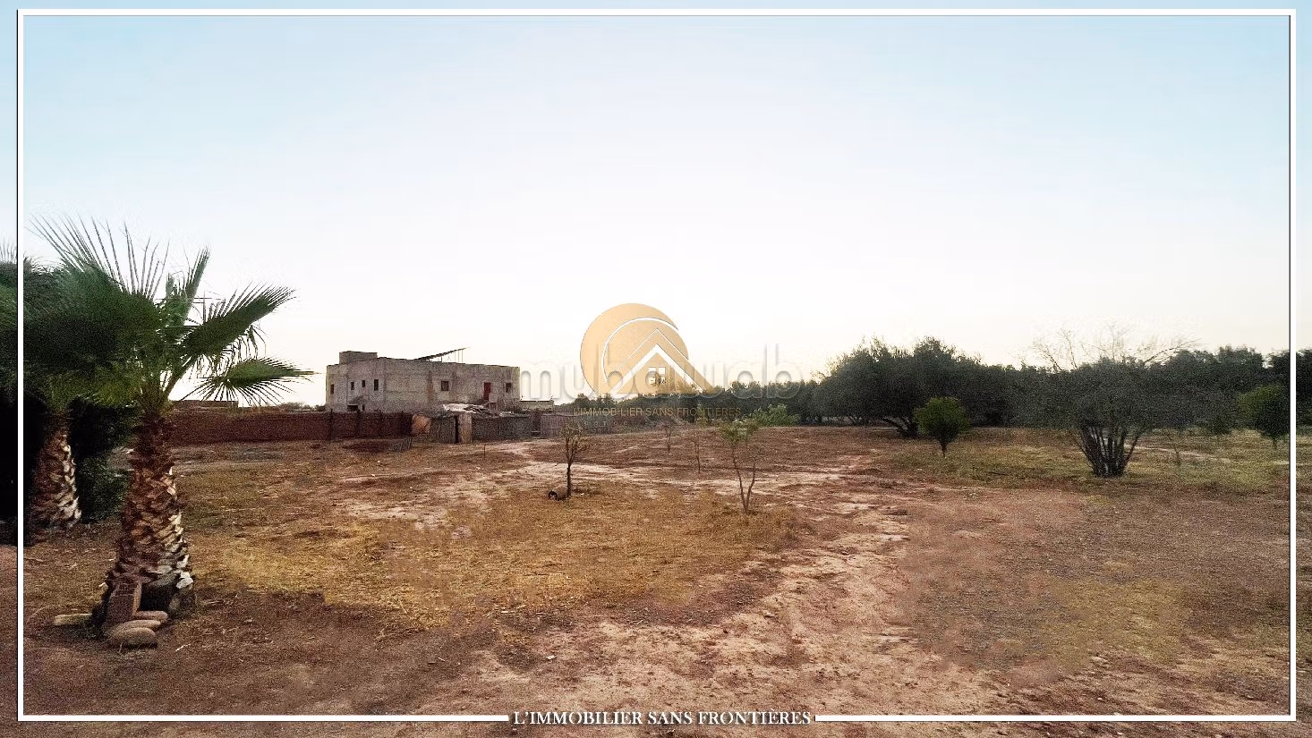 Nice farm for sale in Route de Fez. Area of 42410 m²