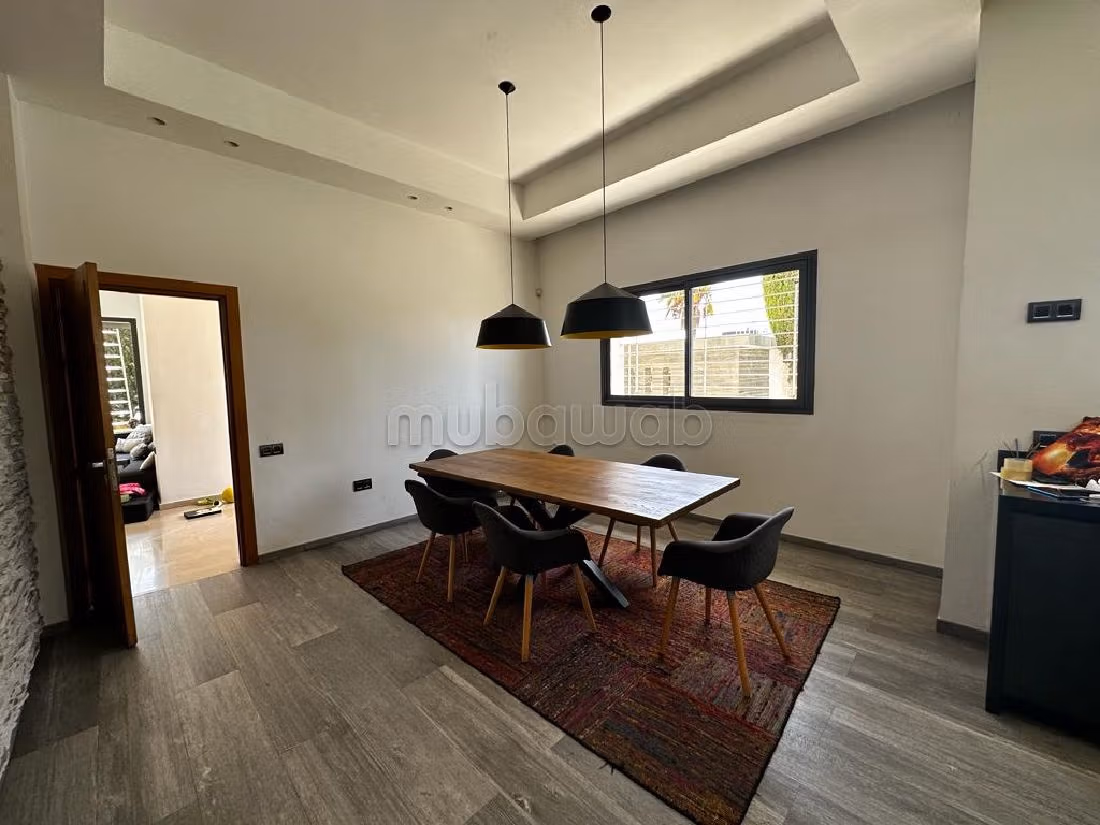 Straordinaria villa in affitto a Californie. 9 ampi locali. arredato. 