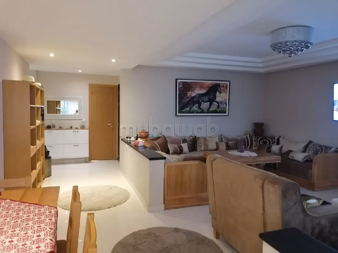 Splendido appartamento da acquistare a Hay Mohammadi. Superficie di 191 m². Giardino, terrazzo. 