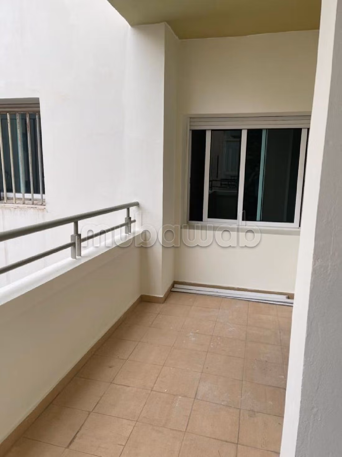 Apartment to purchase in Lissasfa. 2 large rooms. Lift and terrace.