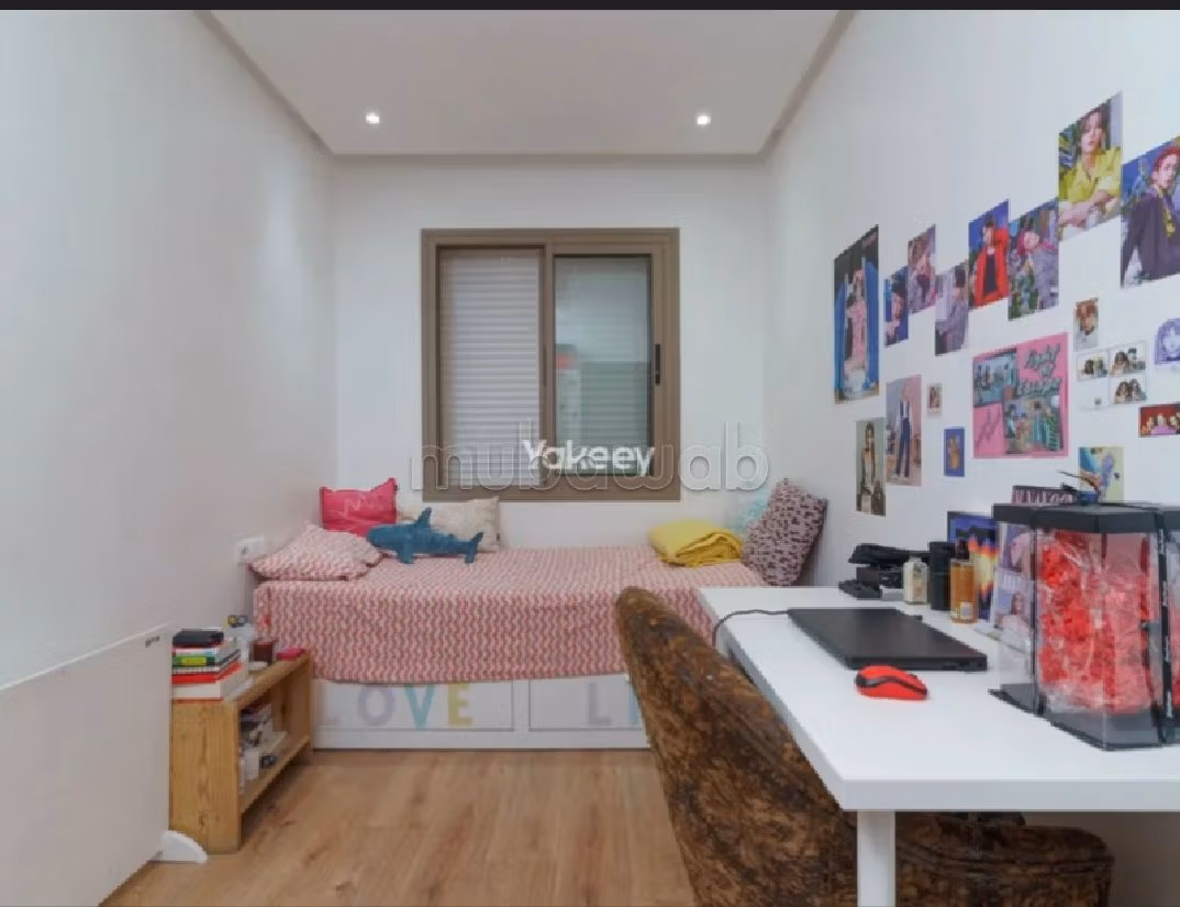 Appartement à vendre à La Gironde. 3 chambres. Meublé