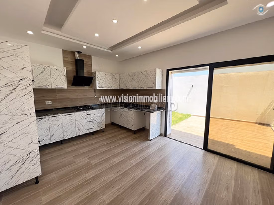 Eccezionale villa in vendita a Hammamet. 5 locali. Terrazzo e giardino. 