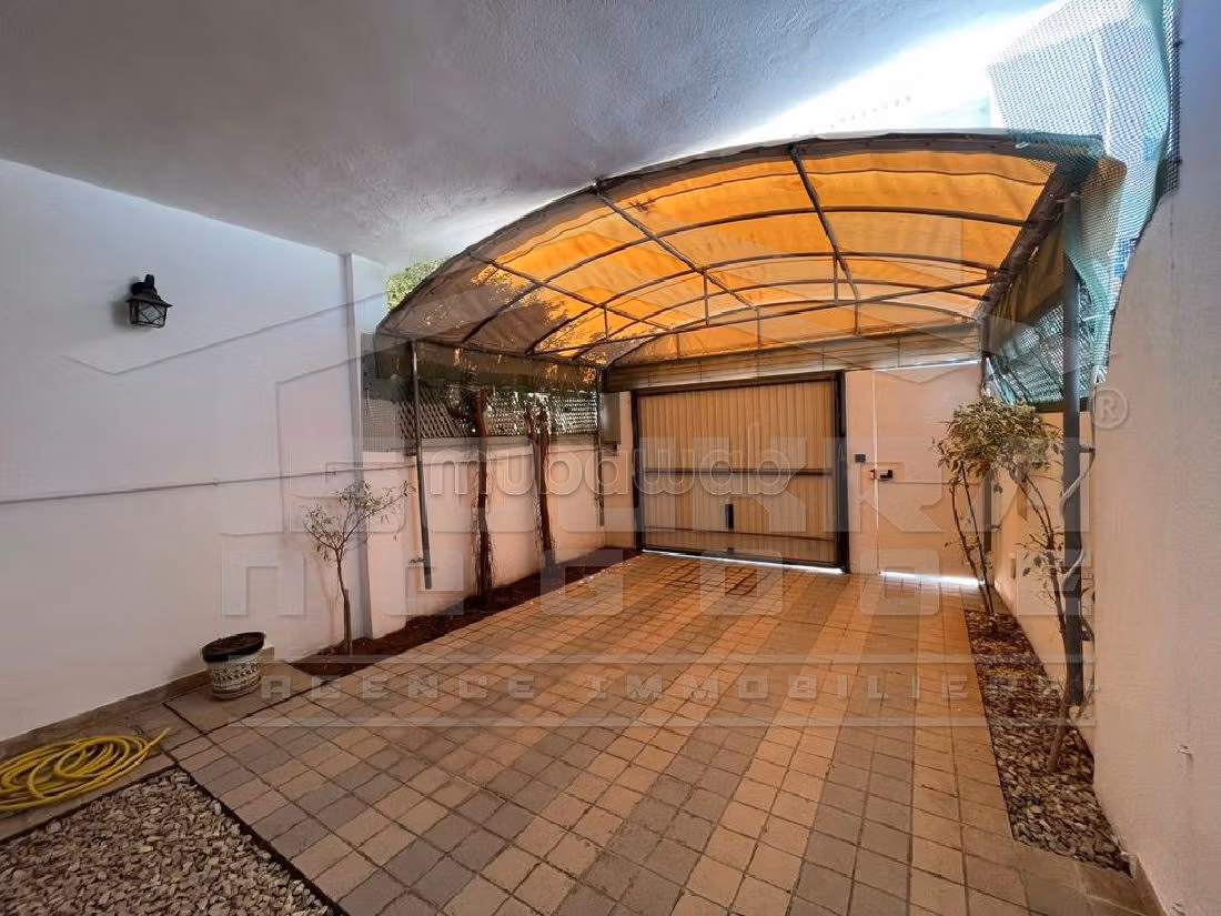 Great apartment for rent in La Marsa. 3 rooms. Fully furnished. 