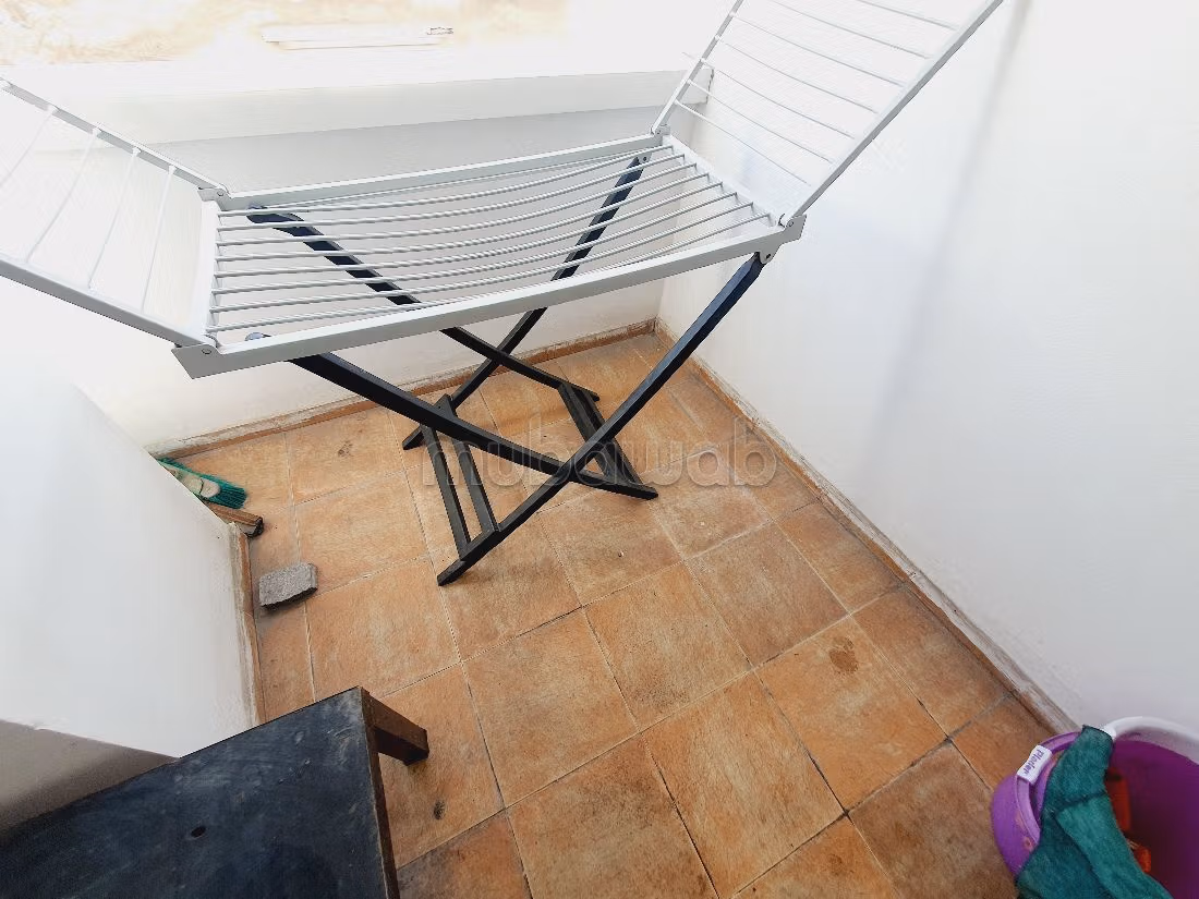 Alquila este piso en Centre Ville. 2 habitaciones. Amueblado. 