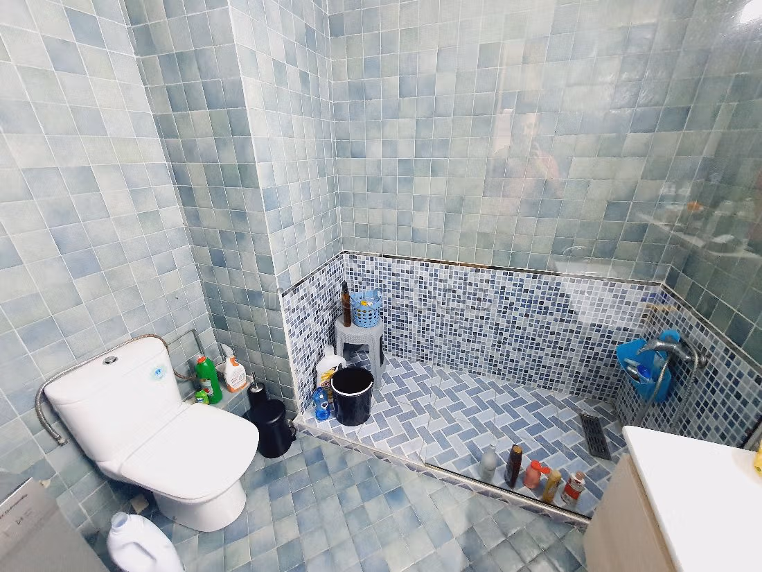 Alquila este piso en Centre Ville. 2 habitaciones. Amueblado. 