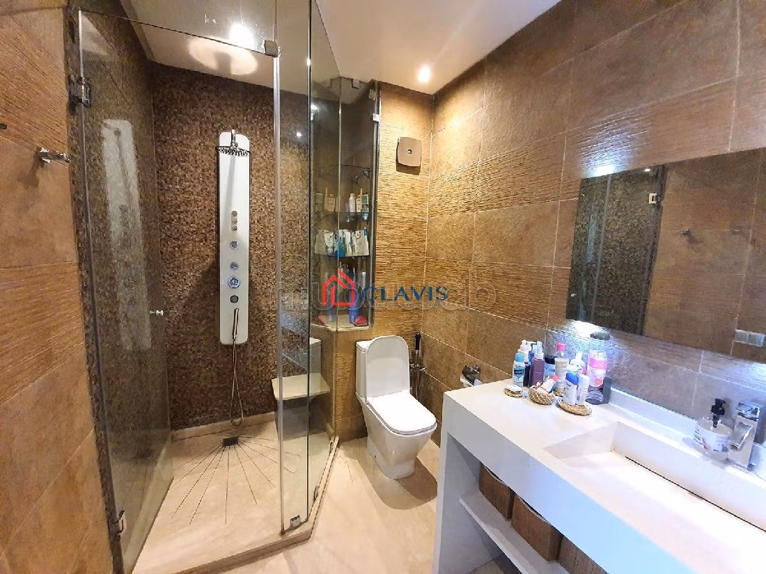 Affitta il tuo appartamento a Racine Extension. 5 locali. Ammobiliato