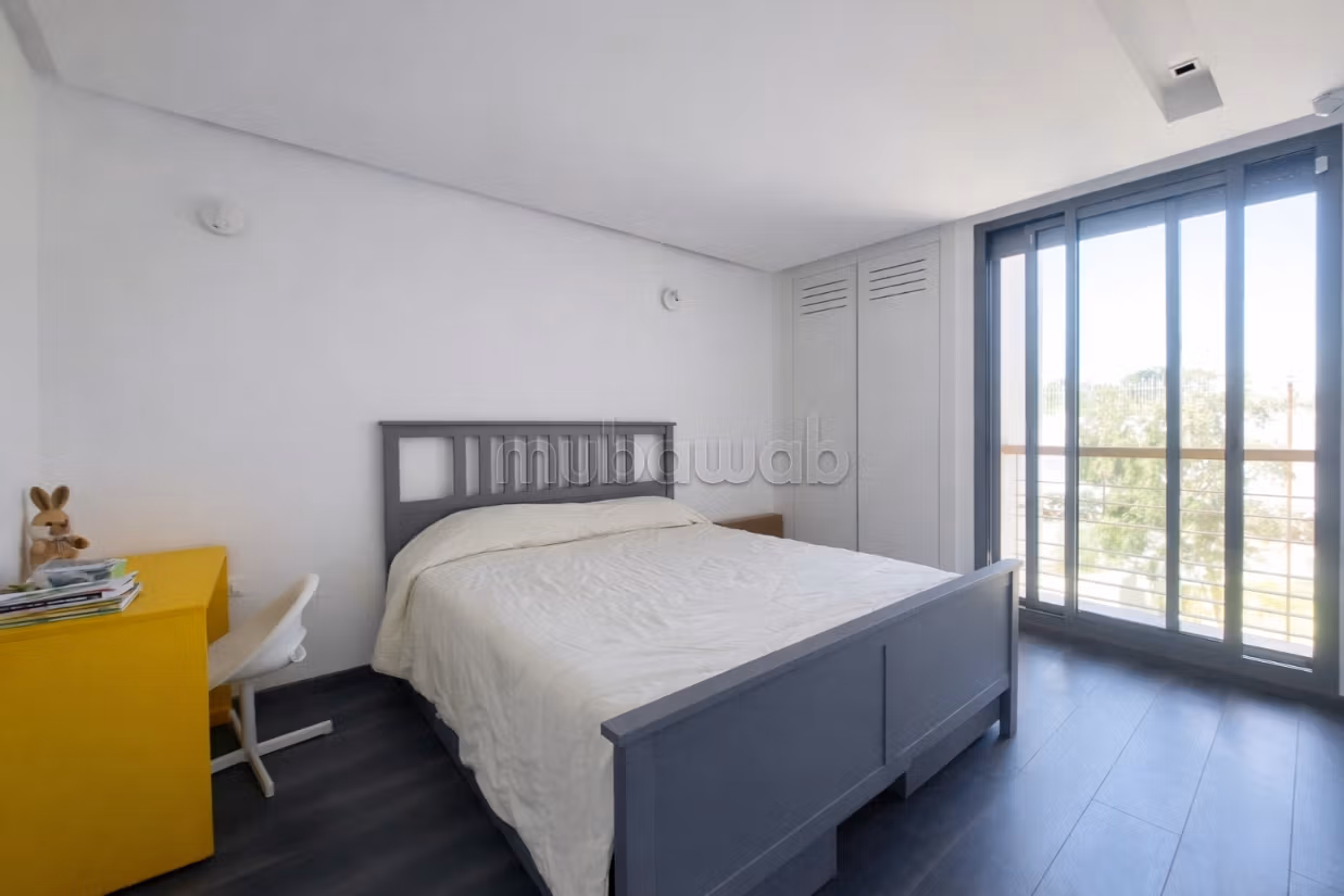 Location Très Beau Duplex 229m2 avec Jardin Privé à Bouskoura