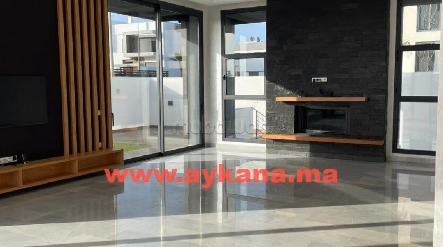 In de verhuur: villa's en luxe woningen in Harhoura. 5 Ruimtes. Garage en tuin. 