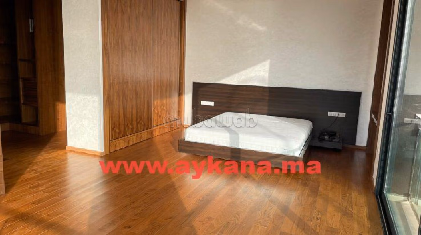 In de verhuur: villa's en luxe woningen in Harhoura. 5 Ruimtes. Garage en tuin. 