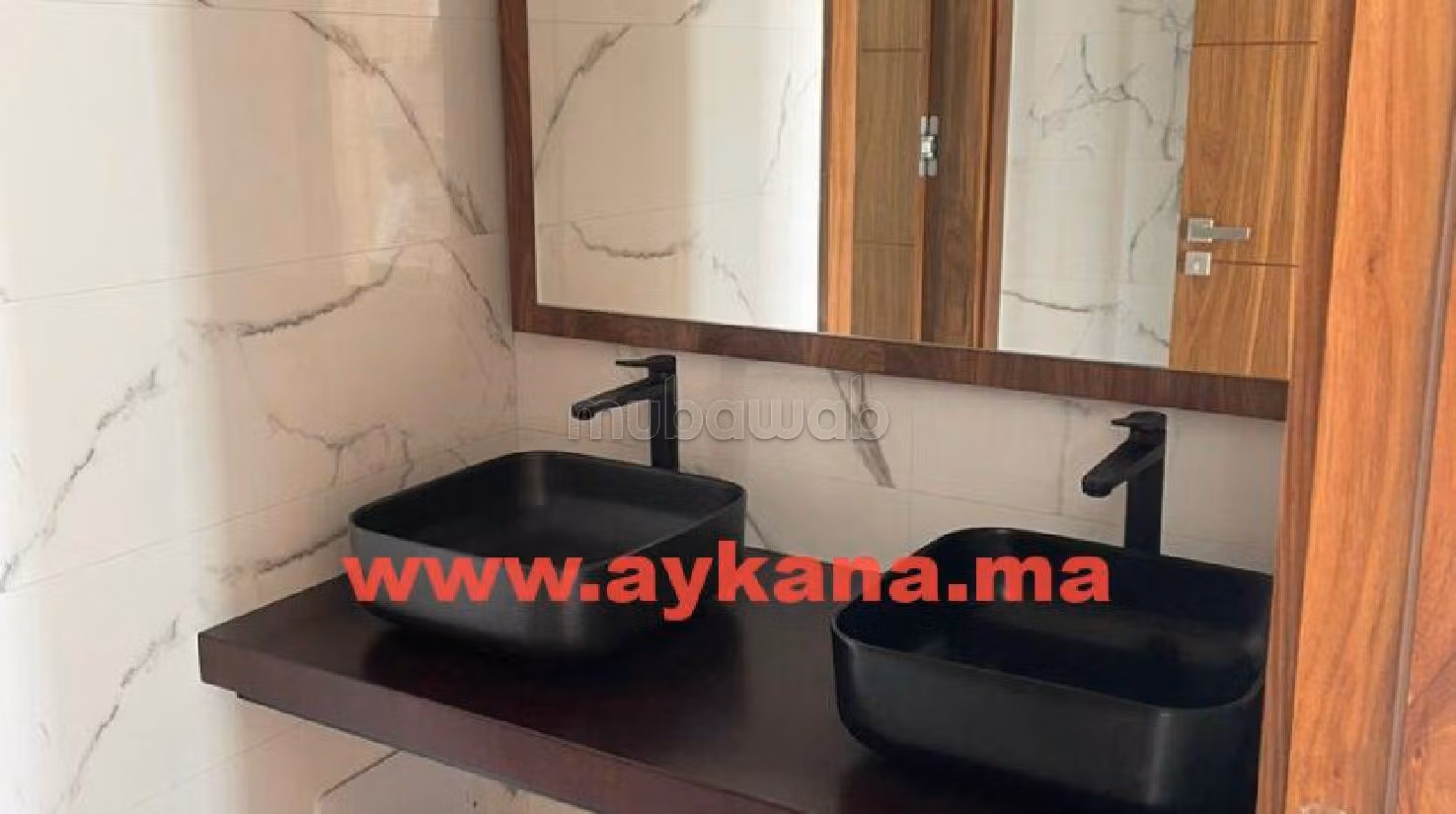 In de verhuur: villa's en luxe woningen in Harhoura. 5 Ruimtes. Garage en tuin. 