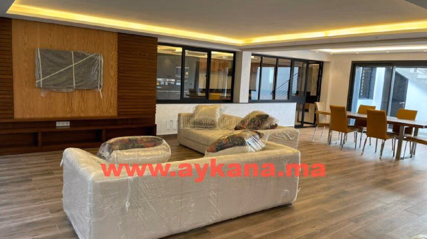 In de verhuur: villa's en luxe woningen in Harhoura. 5 Ruimtes. Garage en tuin. 