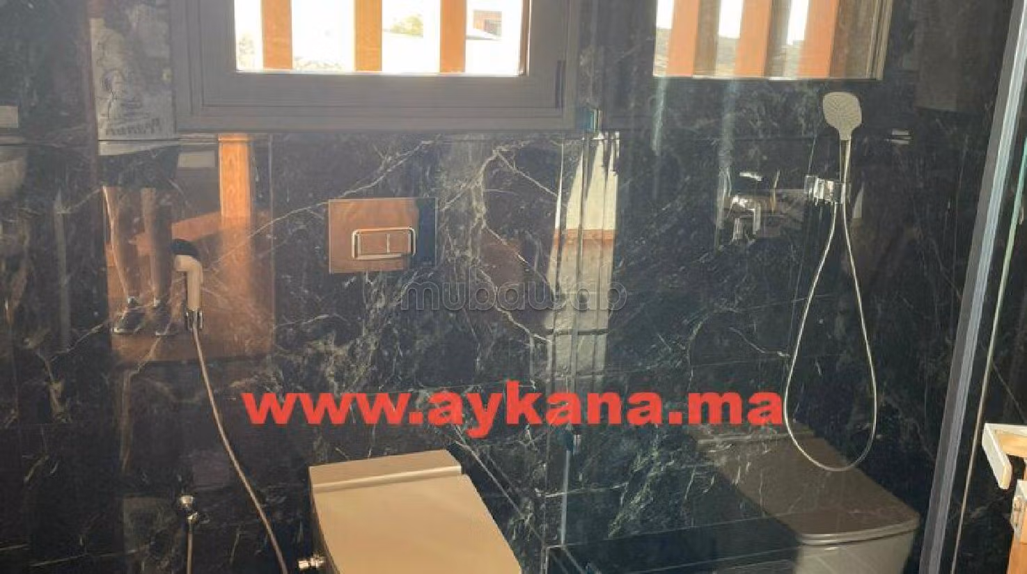 In de verhuur: villa's en luxe woningen in Harhoura. 5 Ruimtes. Garage en tuin. 