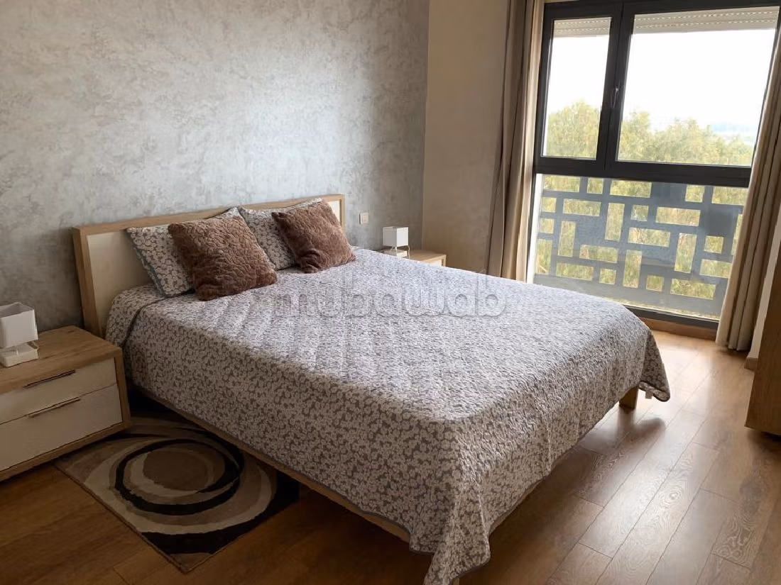 Très joli appartement meublé pour location à CFC