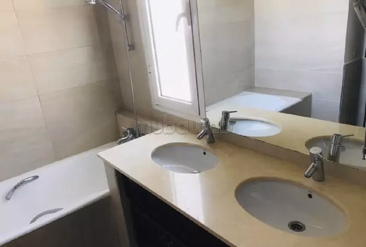 Bel Appartement à louer, Résidence fermée AIN DIAB