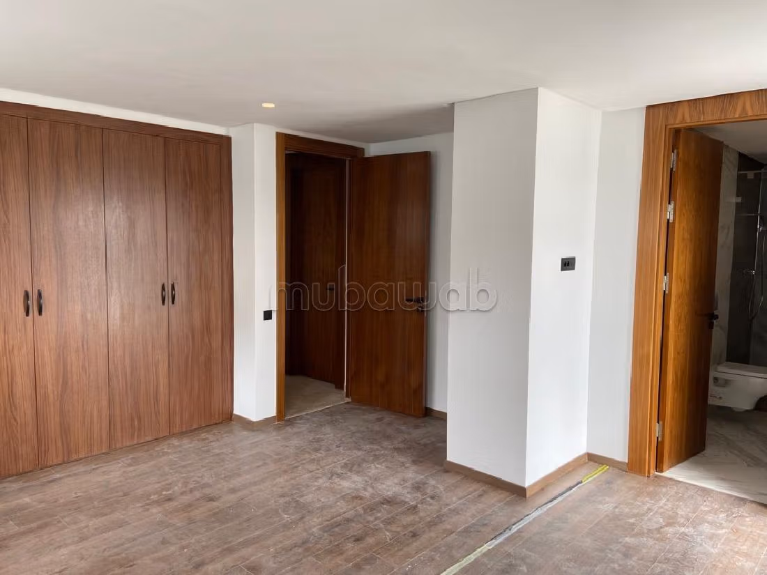 Apartment for rent in Casablanca Finance City. 3 comfortable rooms. 