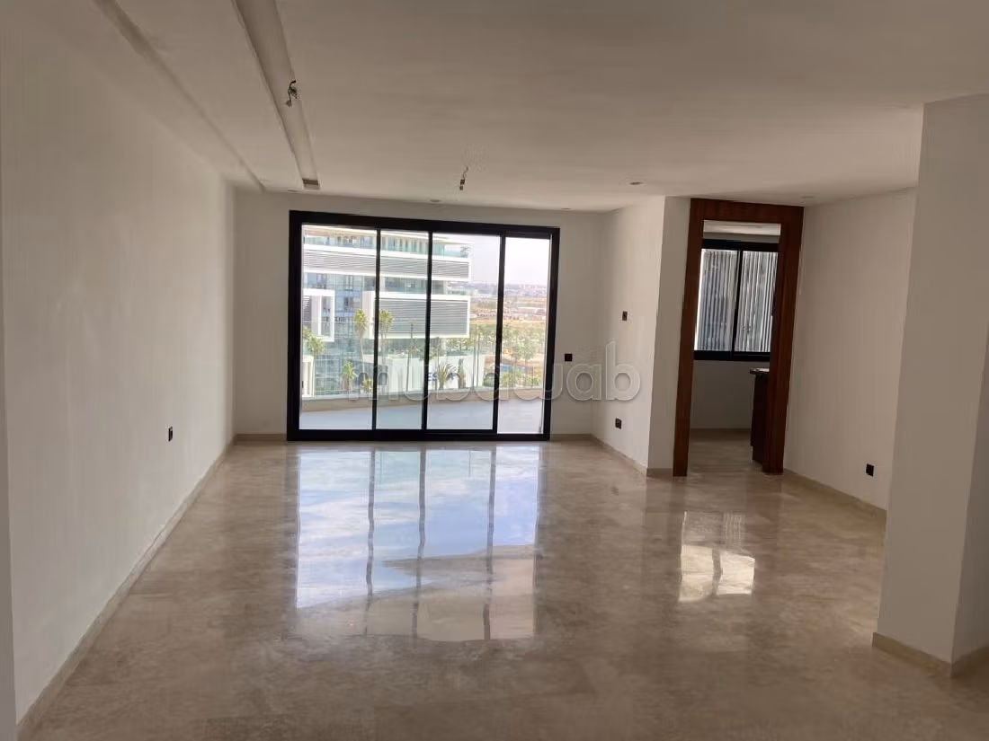 Apartment for rent in Casablanca Finance City. 3 comfortable rooms. 