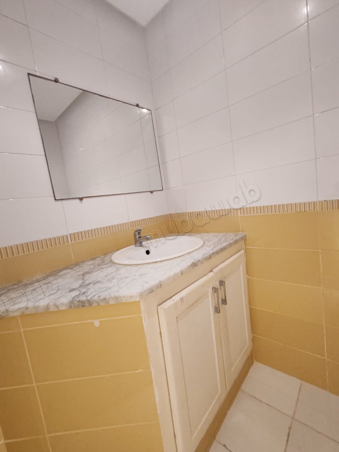 A vendre appart. A AFH2 cité wafa MREZGA NABEUL