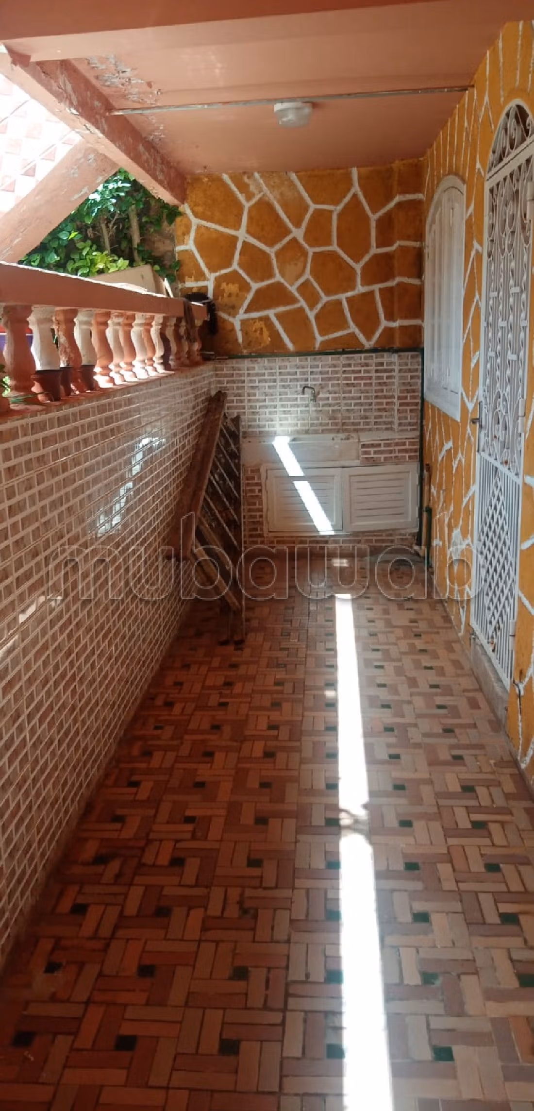 Jolie villa avec jardin à louer