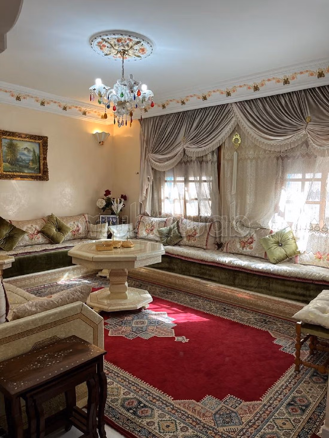 Piso en venta en Hay Al Wahda. 5 hermosas habitaciones. Salón marroquí amueblado, sistema de parábola general