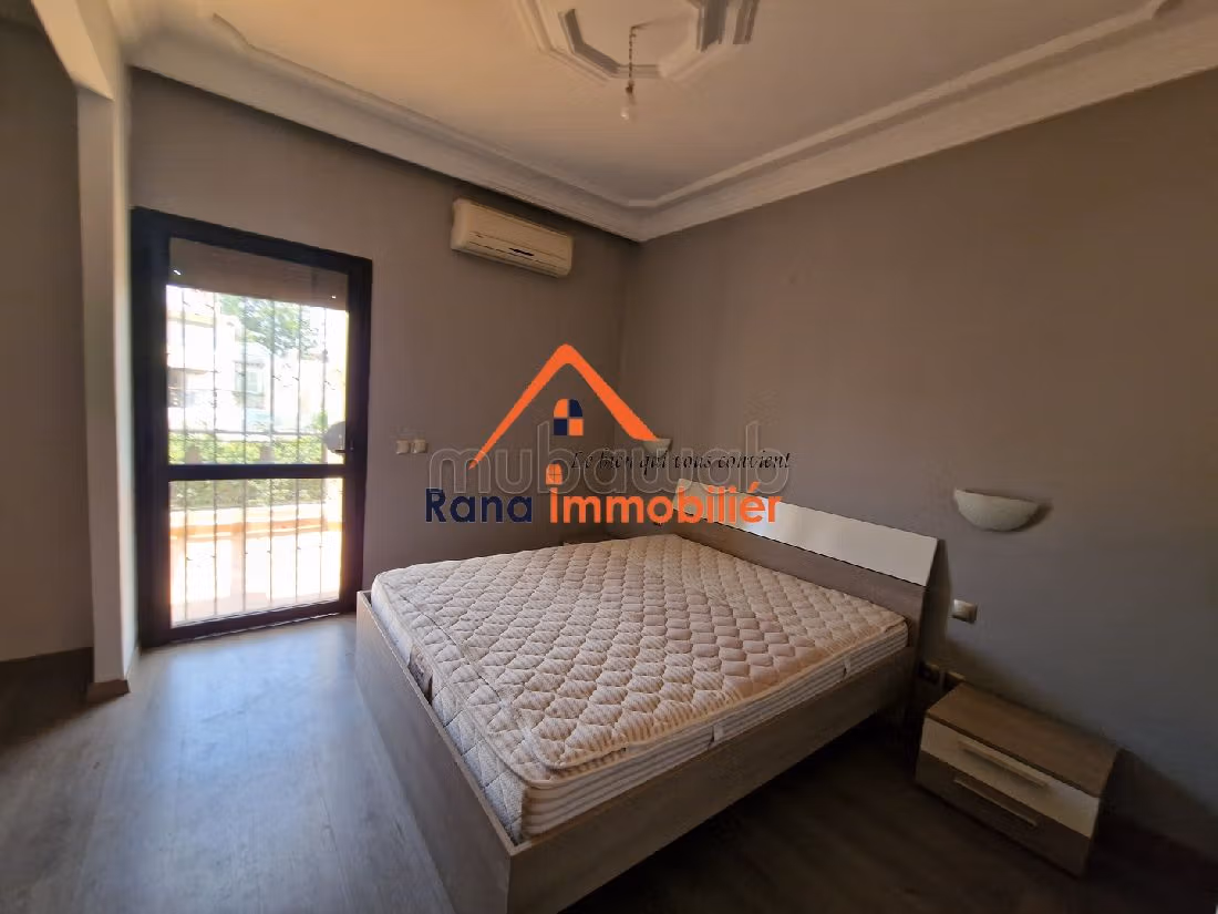 Villa's en luxe woningen beschikbaar in Souissi. 5 Kamers. Zwembad en conciërgeservice.