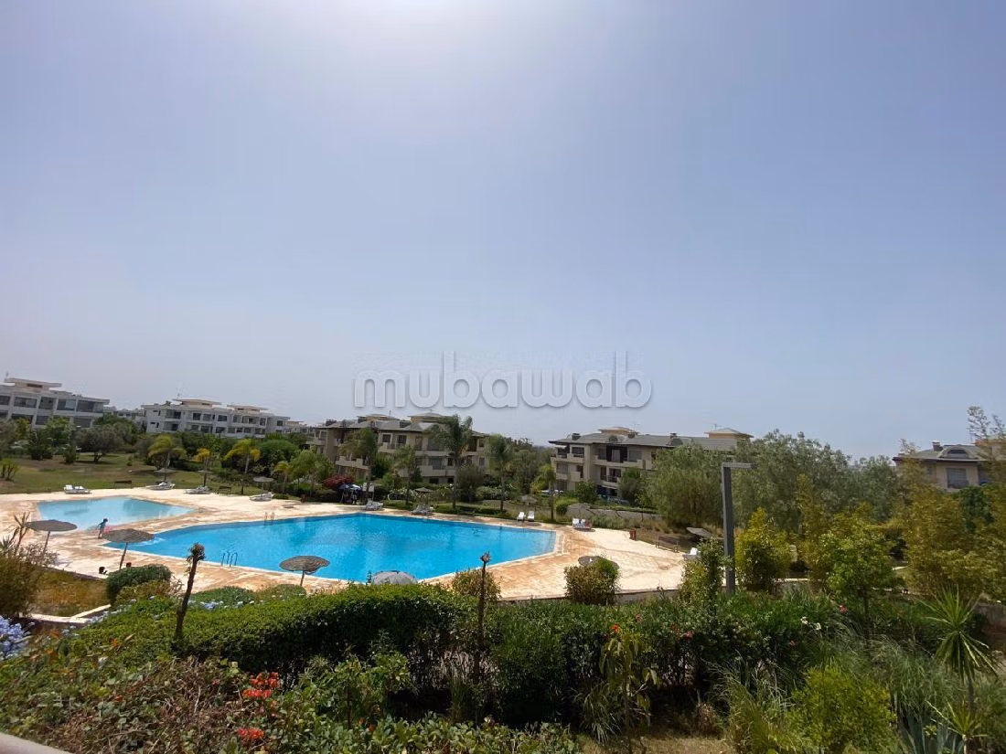 Bel appartement meublé à bouskoura