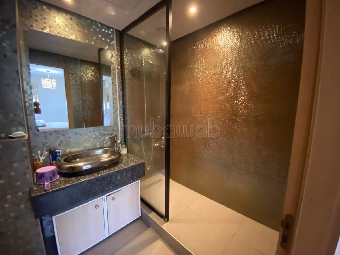 Bel appartement meublé à bouskoura