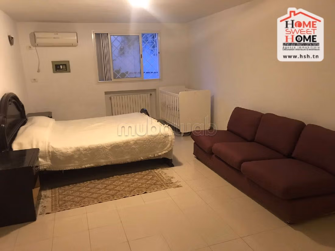 Affitto di un bellissimo appartamento a El Menzah 9. Superficie di 180 m². arredato. 
