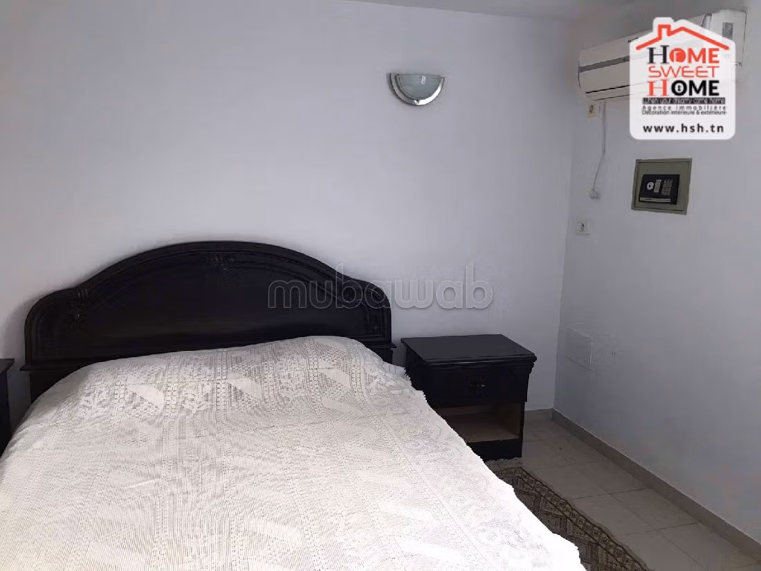 Affitto di un bellissimo appartamento a El Menzah 9. Superficie di 180 m². arredato. 
