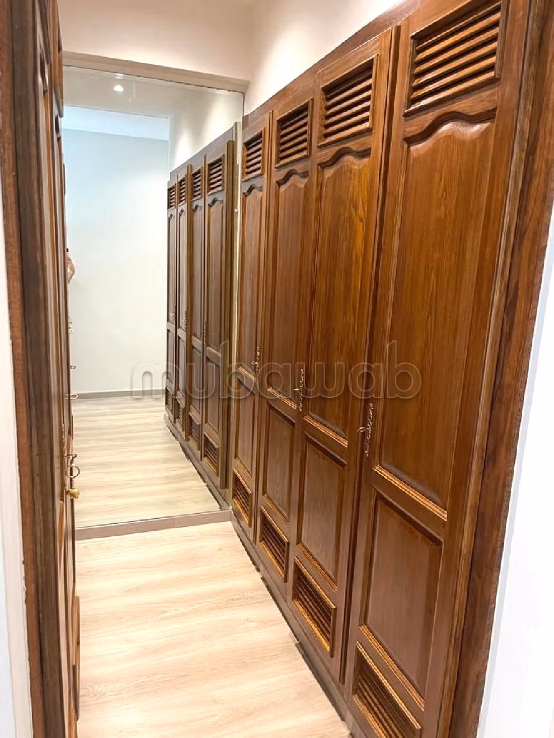 شقة رائعة للبيع ب لارميطاج. 3 غرف رائعة. مطبخ مجهز.