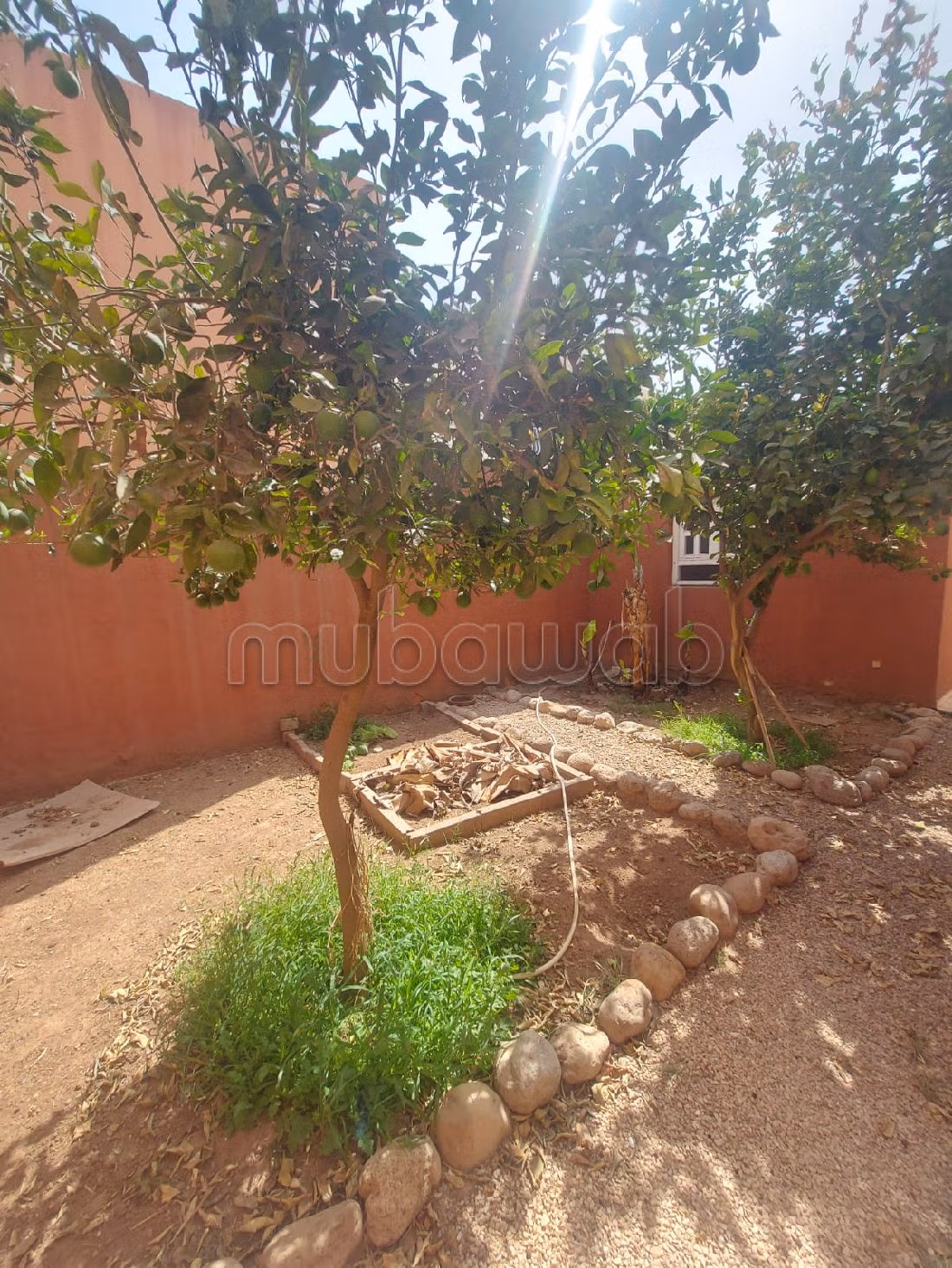 Luxury home for sale in Hay Najah. 5 lovely rooms. Private garden, Cellar. 