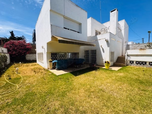 Magnífica villa en venta en Anfa Supérieur. Superficie de 700 m². Garaje y terraza.