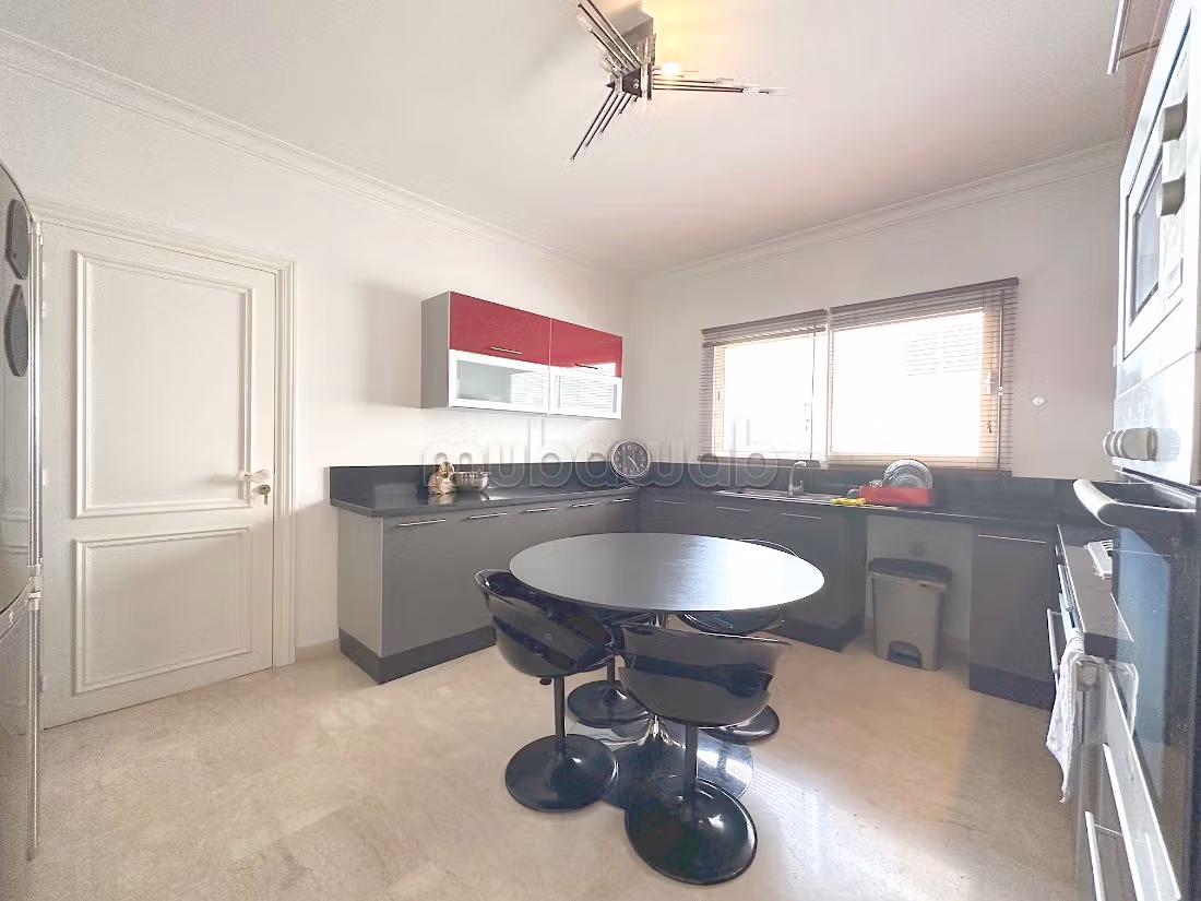 Appartement à Vendre de 210.0 m² à Casablanca, Racine — 6