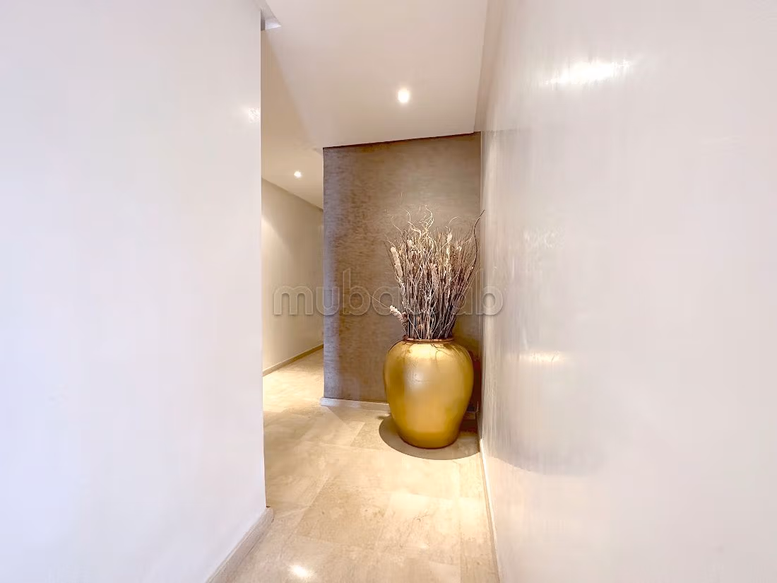 Appartement à Vendre de 210.0 m² à Casablanca, Racine — 5