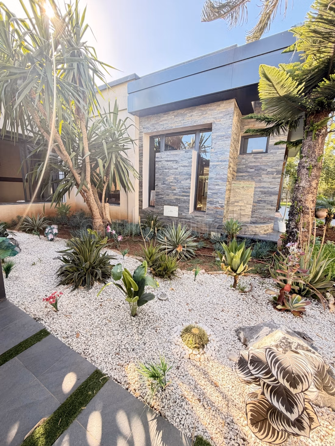 Villa haut standing a vendre souissi