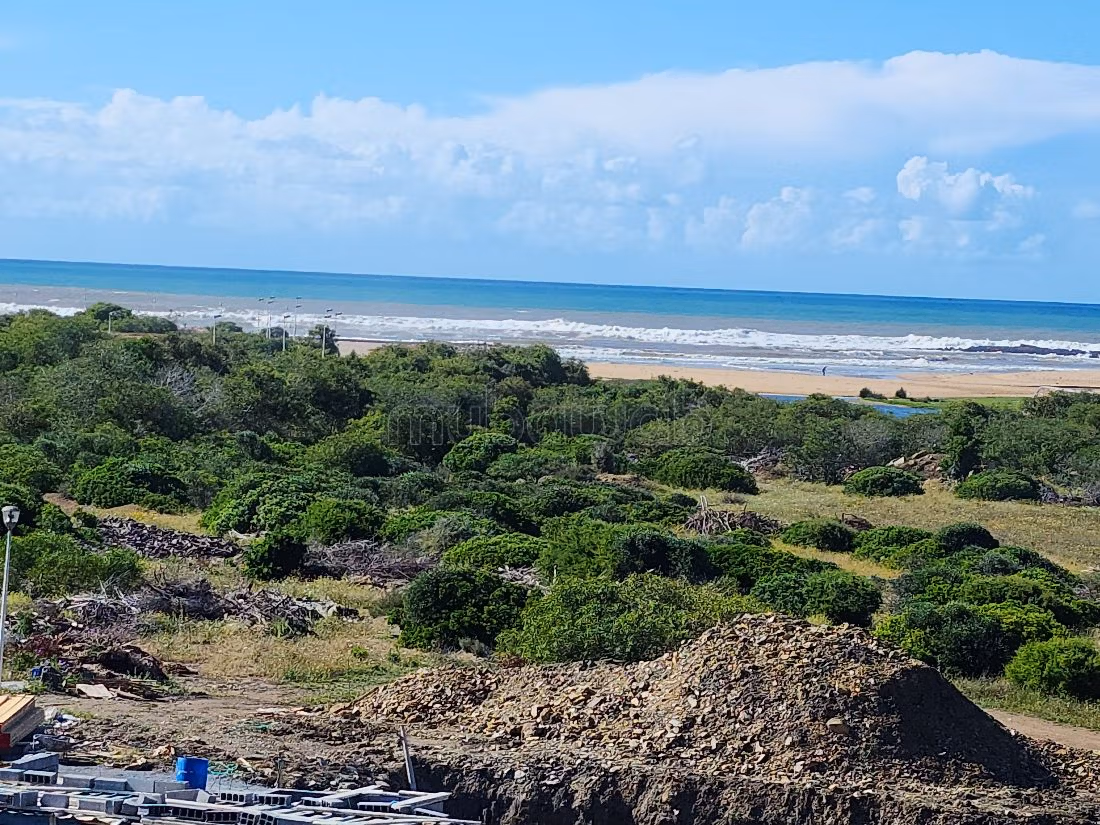 Vendita terreno a Plage Oued Cherrat. Superficie di 475 m². 