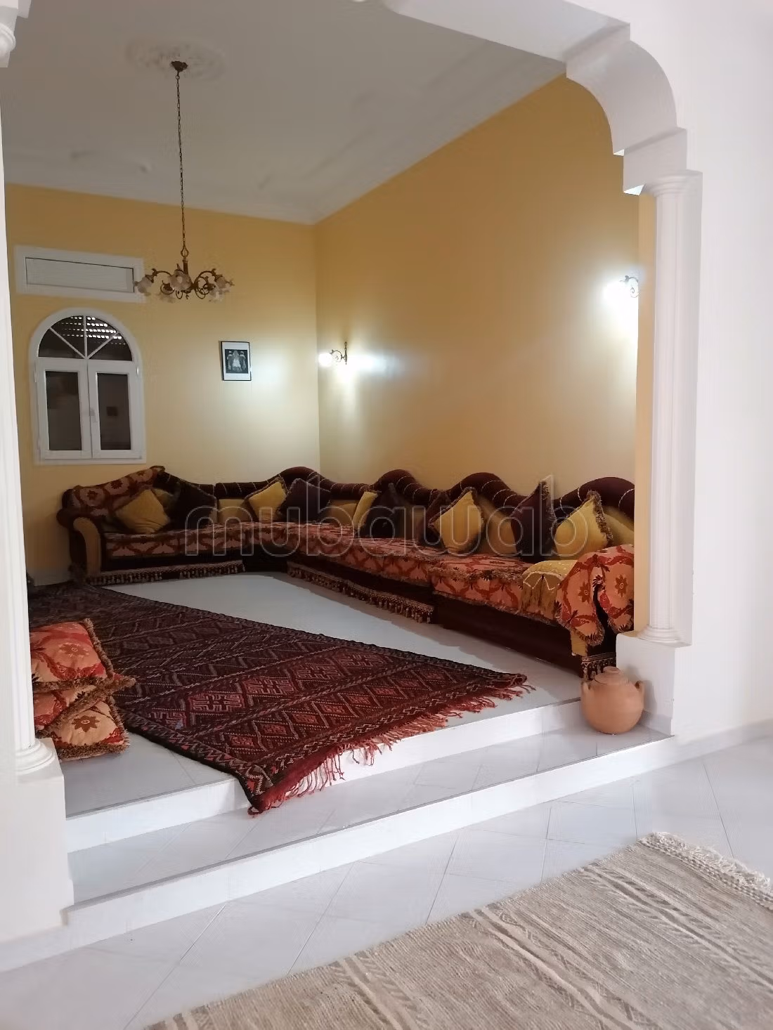 Te koop: villa's en luxe woningen in Lablalia. 8 Ruimtes. Rustige omgeving met uitzicht op de bergen, dubbel glas. 