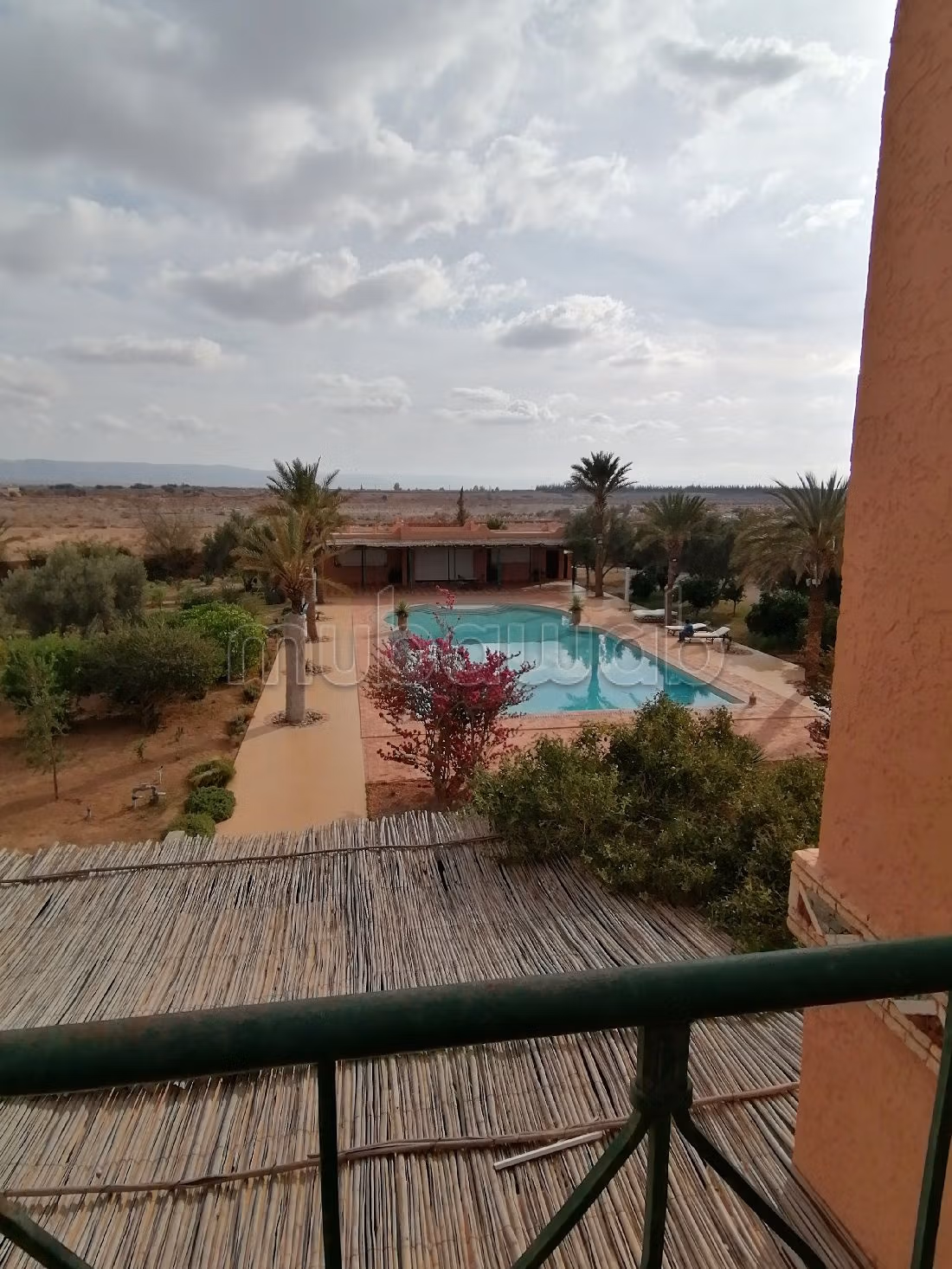 Te koop: villa's en luxe woningen in Lablalia. 8 Ruimtes. Rustige omgeving met uitzicht op de bergen, dubbel glas. 