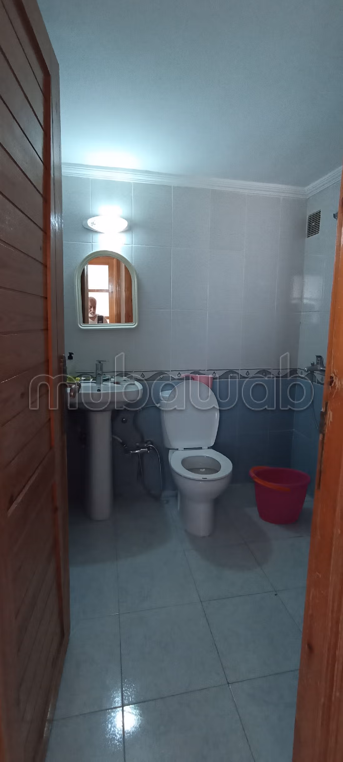 Apt 2ème étage avec ascenseur à 500m de Blanco