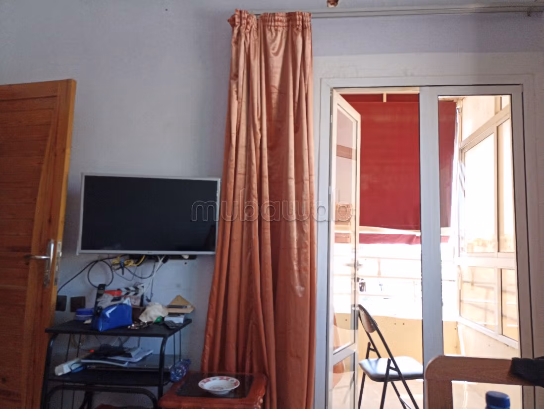 Apt 2ème étage avec ascenseur à 500m de Blanco