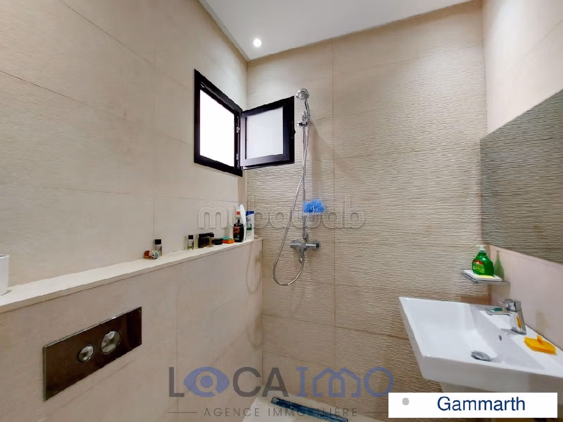 Affitto di un bellissimo appartamento a Gammarth. 2 belle camere da letto. Sistema di riscaldamento. 