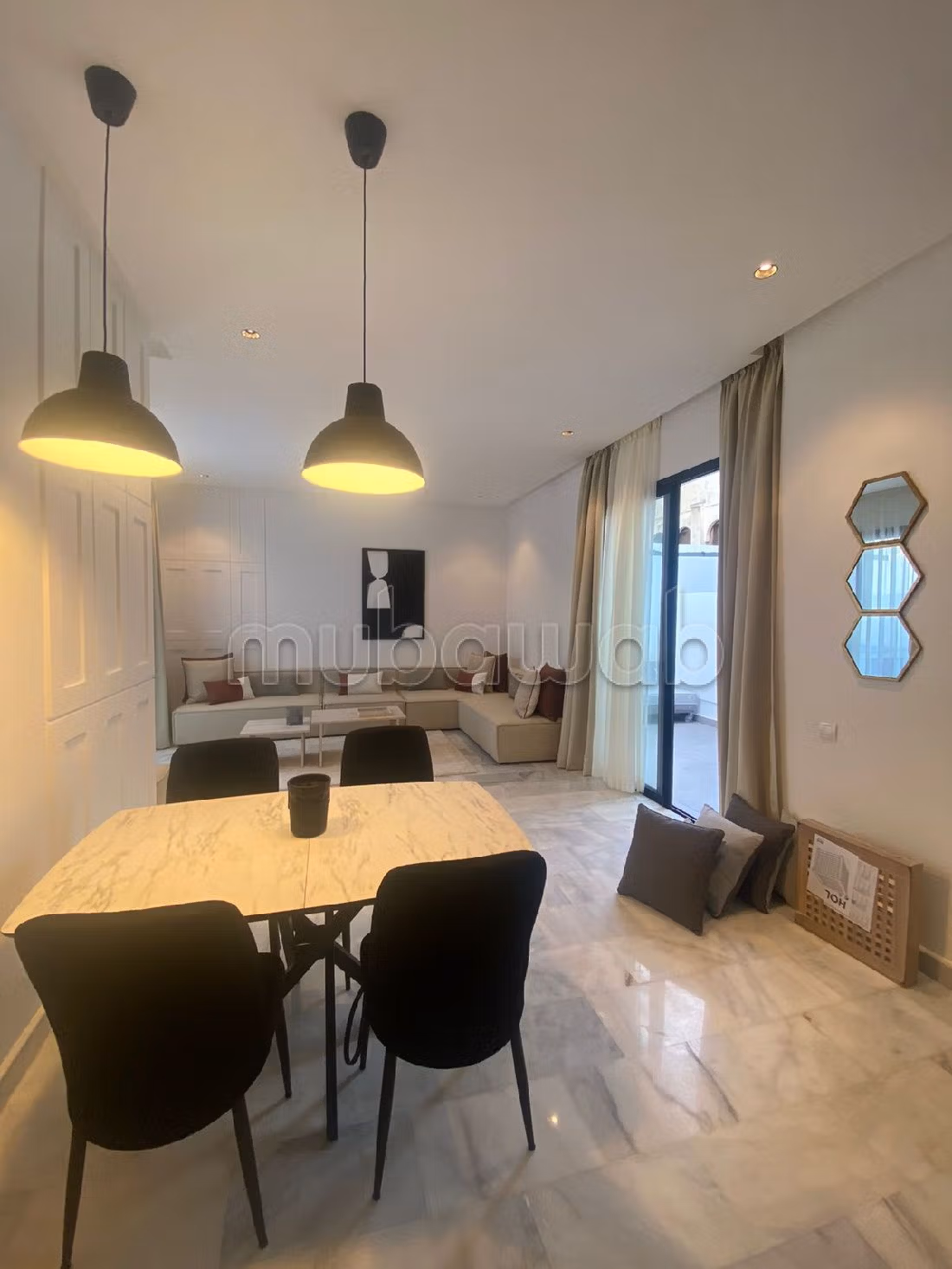 Kamers te huur in Oasis sud. 1 Ruimte. Gemeubileerd. 